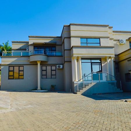 Dineo'S Lodge And Spa Burgersfort Exterior foto